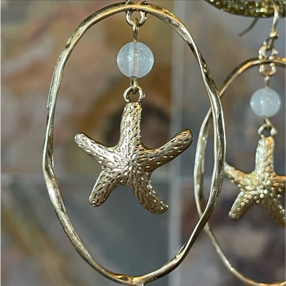 Oval Pearl Starfish Earrings - Picture 14 of 15